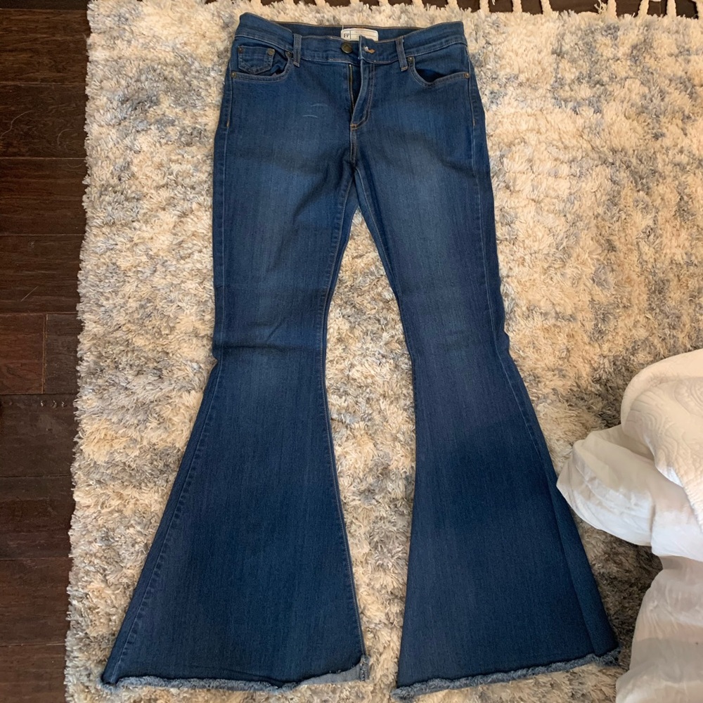 FREE PEOPLE FLARE JEANS